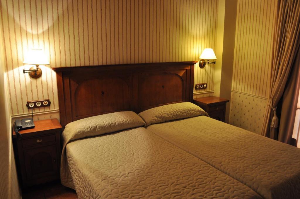 Hotel Bocale Sallent de Gállego Cameră foto